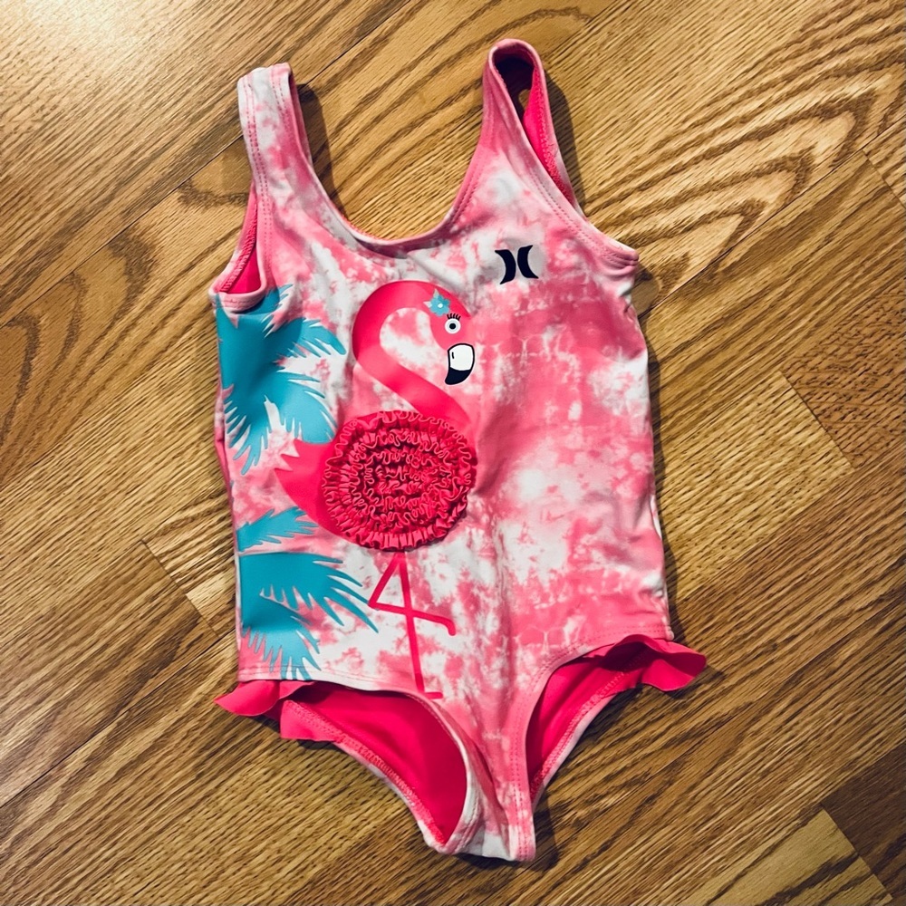 Hurley Pink & White Tye Dye 1 Piece Swimsuit With Flamingo Graphic Size 2 T - Picture 4 of 7